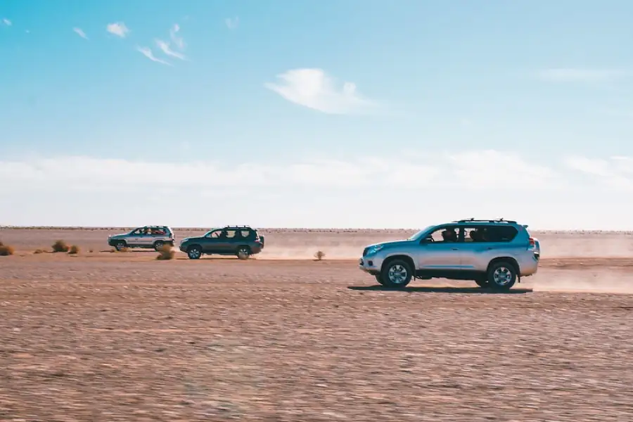 4×4 vehicles in the desert